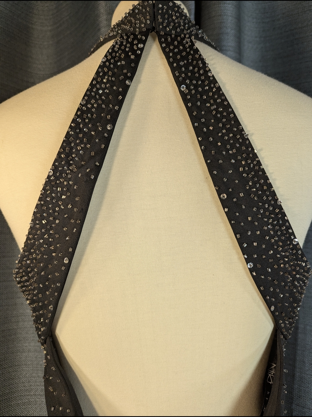 Black Rhinestone Halter Keyhole Top - Picture 6 of 9